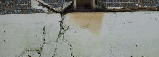 5 crack This image shows cracks in a pool area.